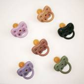 Hevea Pacifier - Tan Beige dabīgā kaučuka knupītis bēšs 3-36 mēn. šķelts